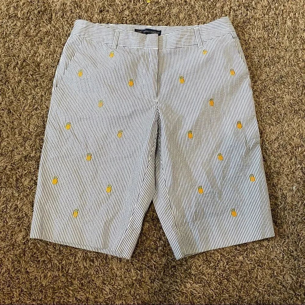 Brooks Brothers Pineapple sear sucker shorts
